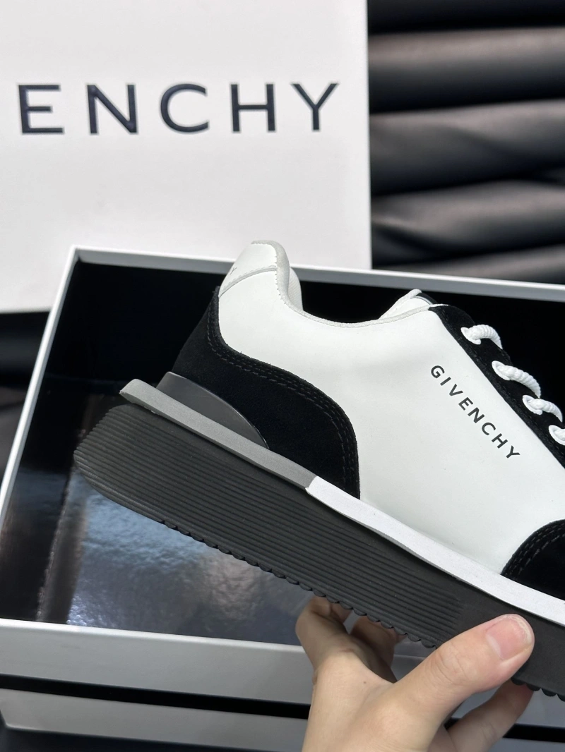 Gxvxnchy Sneakers Fashionable 154091