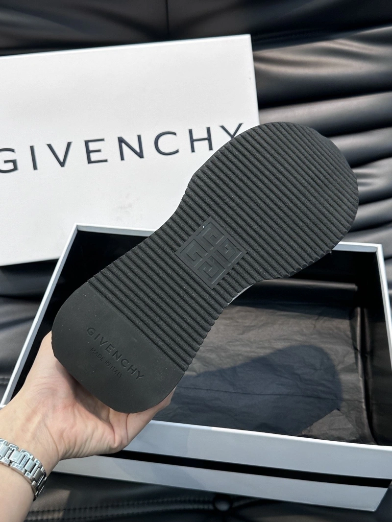 Gxvxnchy Sneakers Affordable 154070