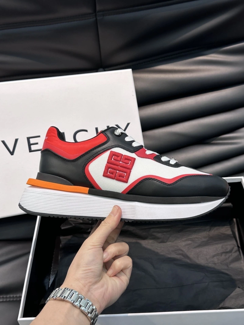 Gxvxnchy Sneakers Bright 154075
