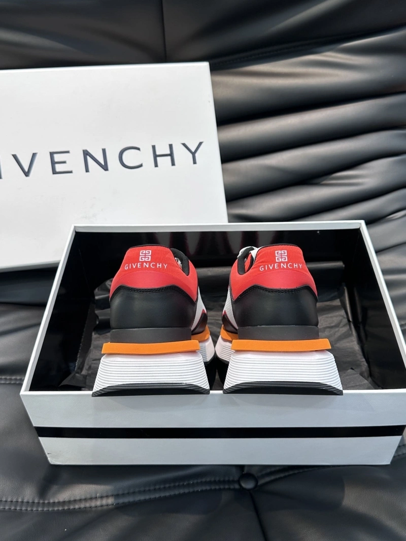 Gxvxnchy Sneakers Bright 154075