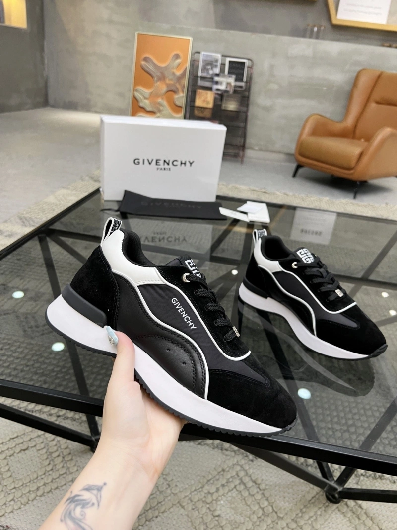 Classic Gxvxnchy Sneakers 154071