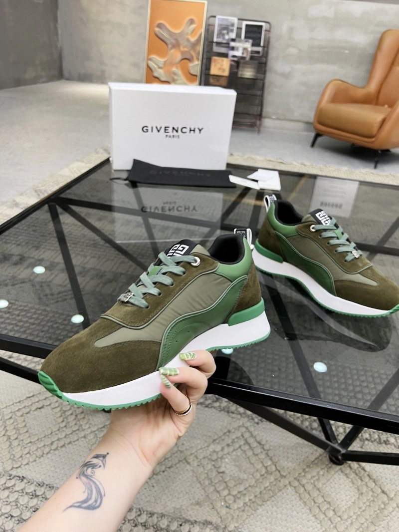 Versatile Gxvxnchy Sneakers 154072