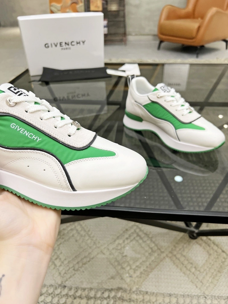 Gxvxnchy Sneakers Modern 154067