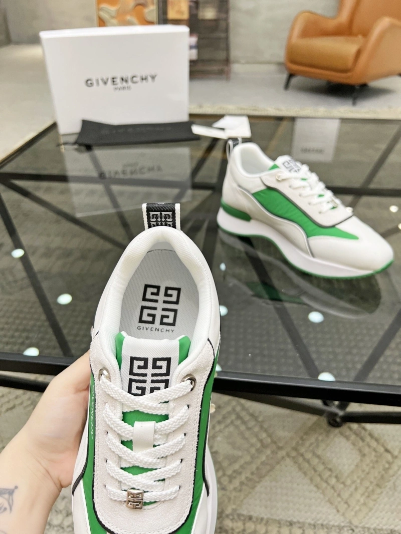 Gxvxnchy Sneakers Modern 154067