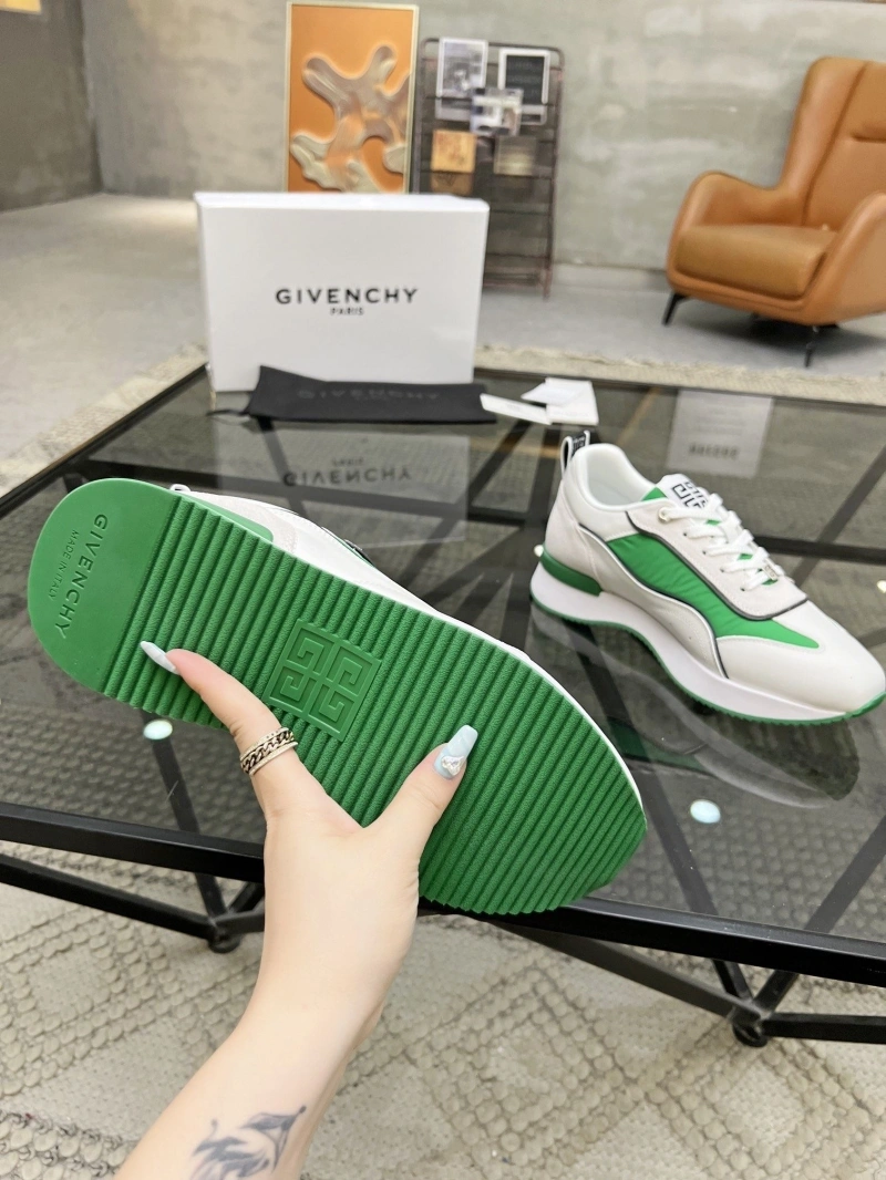 Gxvxnchy Sneakers Modern 154067