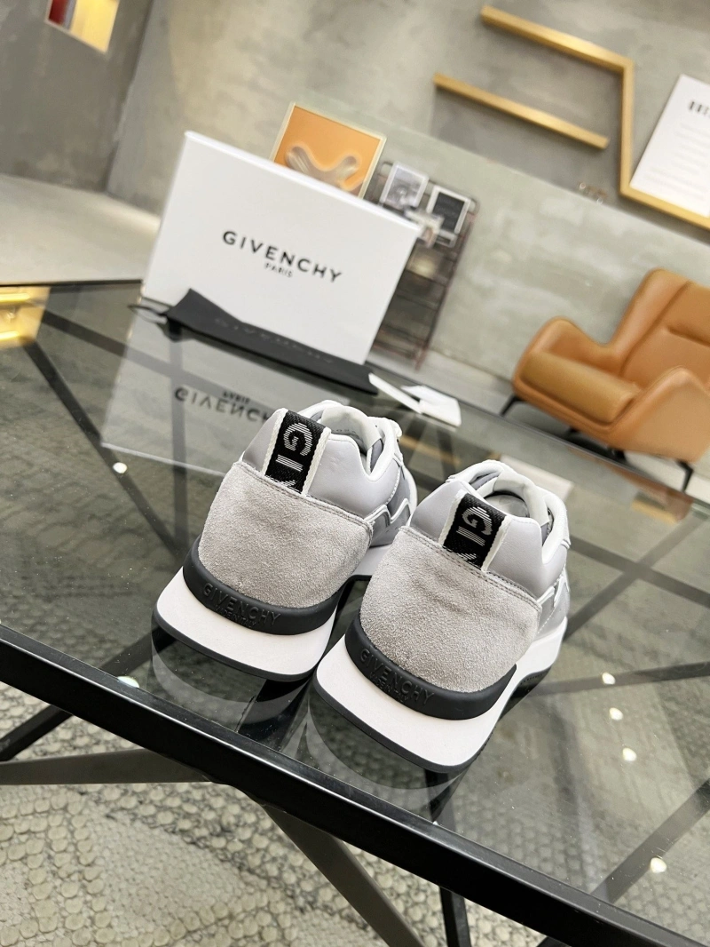 Versatile Gxvxnchy Sneakers 154063