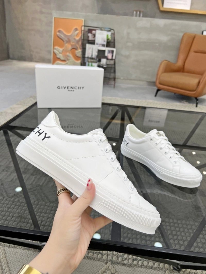 Gxvxnchy Sneakers Lightweight 154061
