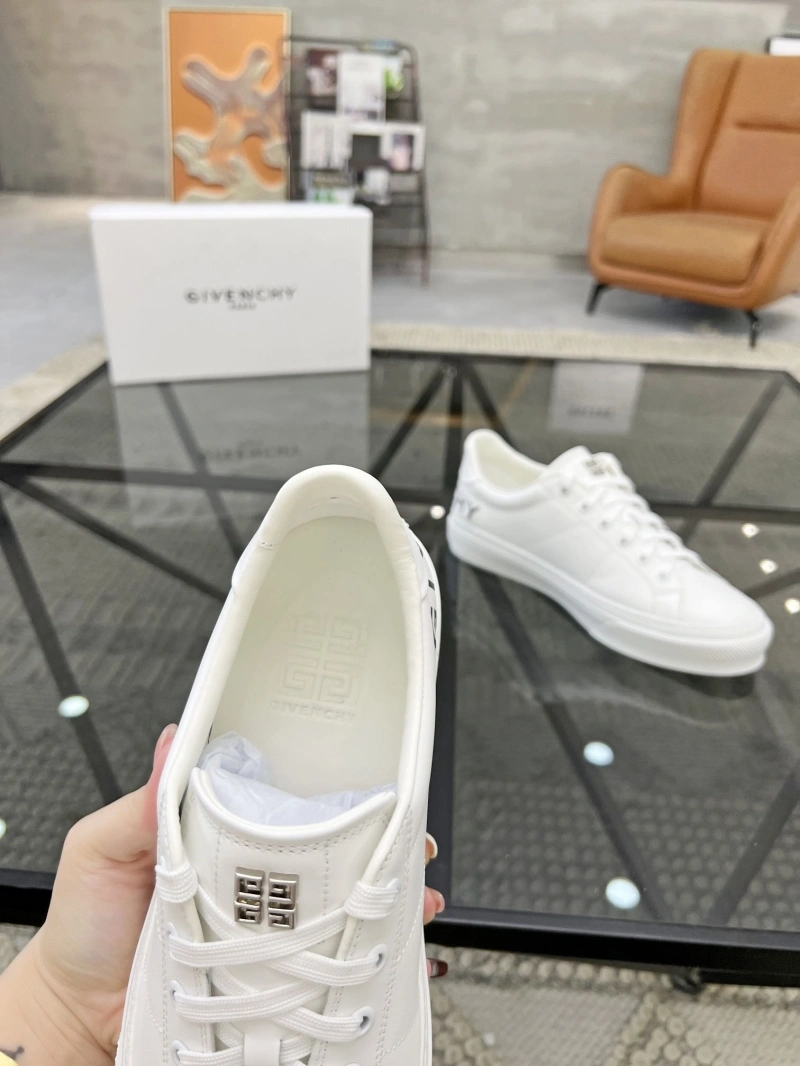 Gxvxnchy Sneakers Lightweight 154061