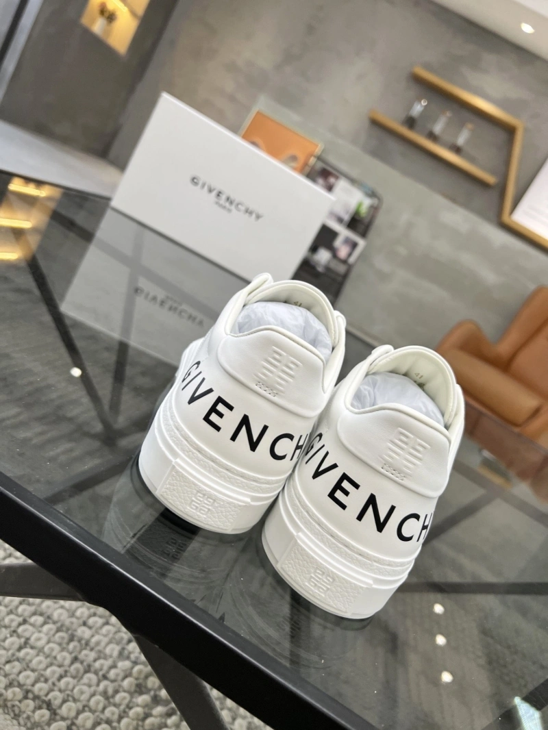 Gxvxnchy Sneakers Lightweight 154061