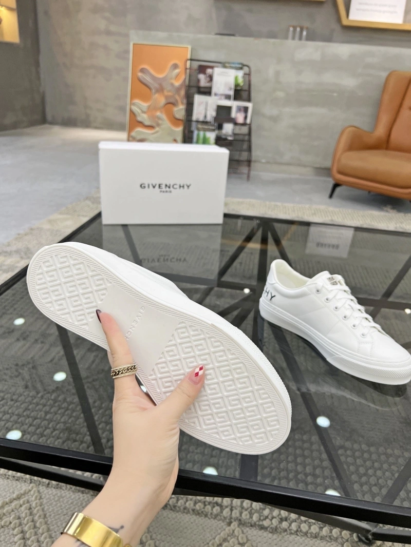 Gxvxnchy Sneakers Lightweight 154061