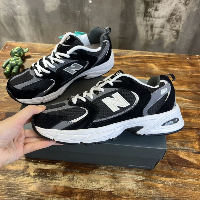 Versatile Othxr Sneakers 216037