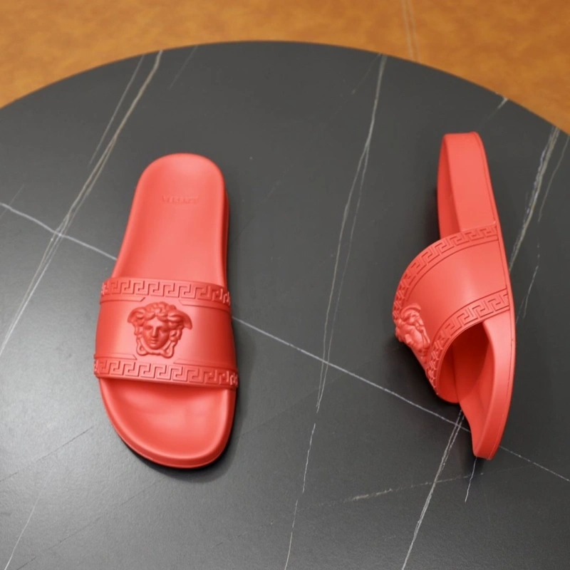 AllSeason Gxvxnchy Slippers 154338