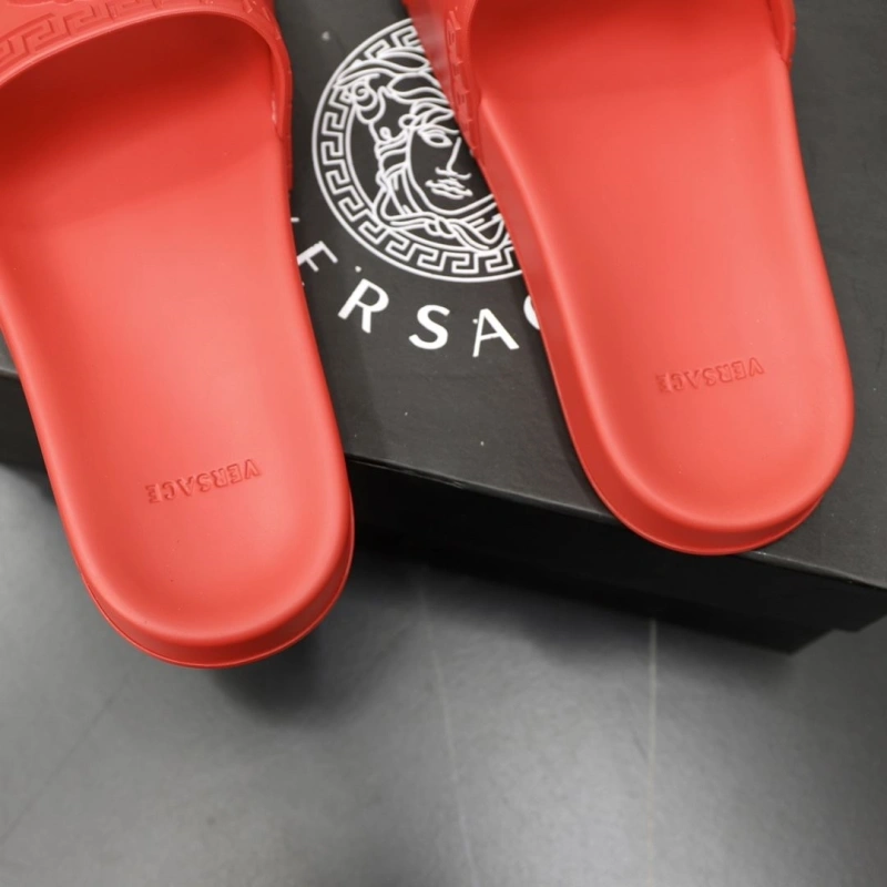 AllSeason Gxvxnchy Slippers 154338