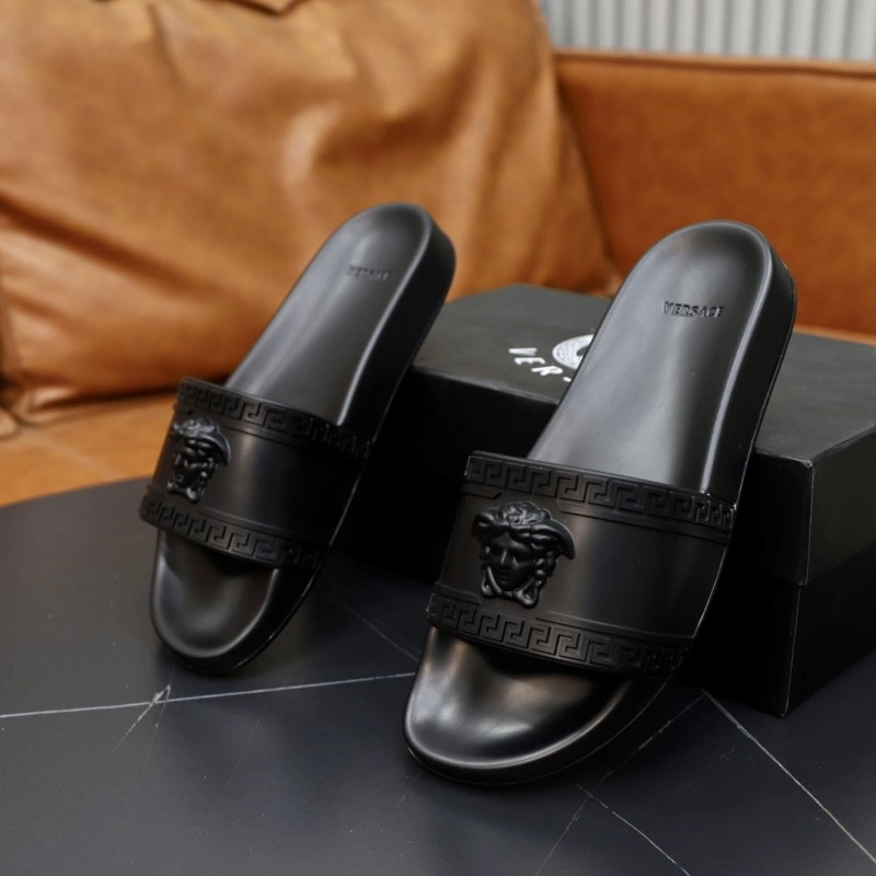 Flexible Gxvxnchy Slippers 154336
