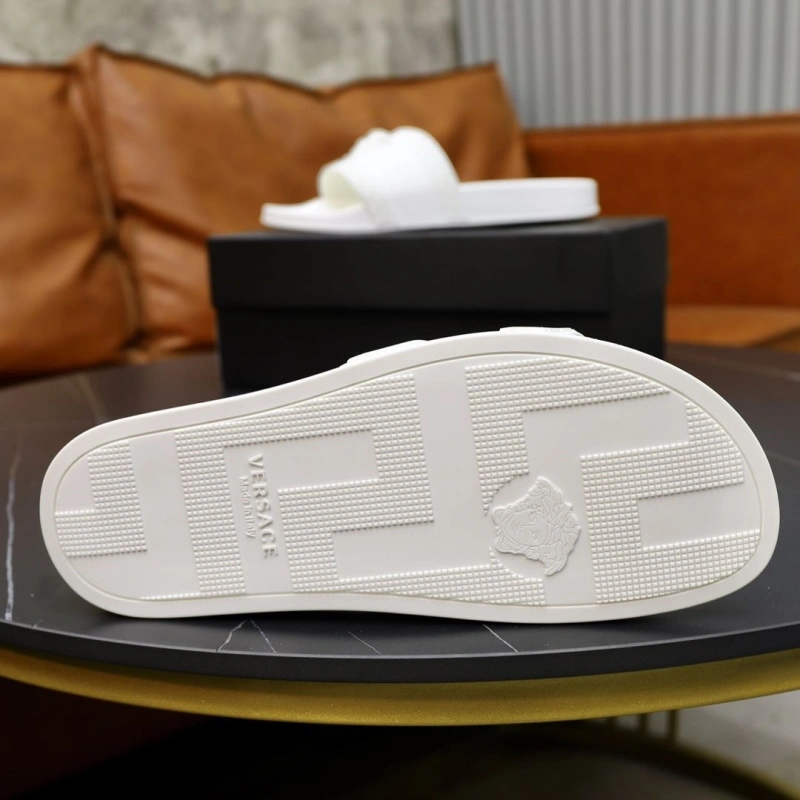 Gxvxnchy Slippers Timeless 154332