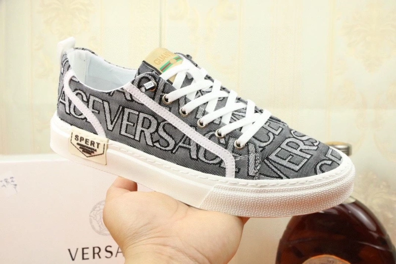 Gxvxnchy Sneakers Flexible 154036