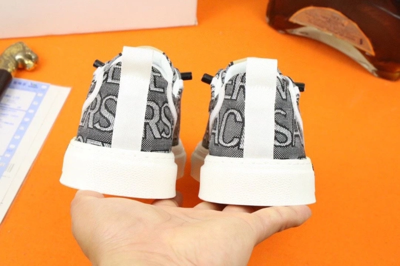 Gxvxnchy Sneakers Flexible 154036