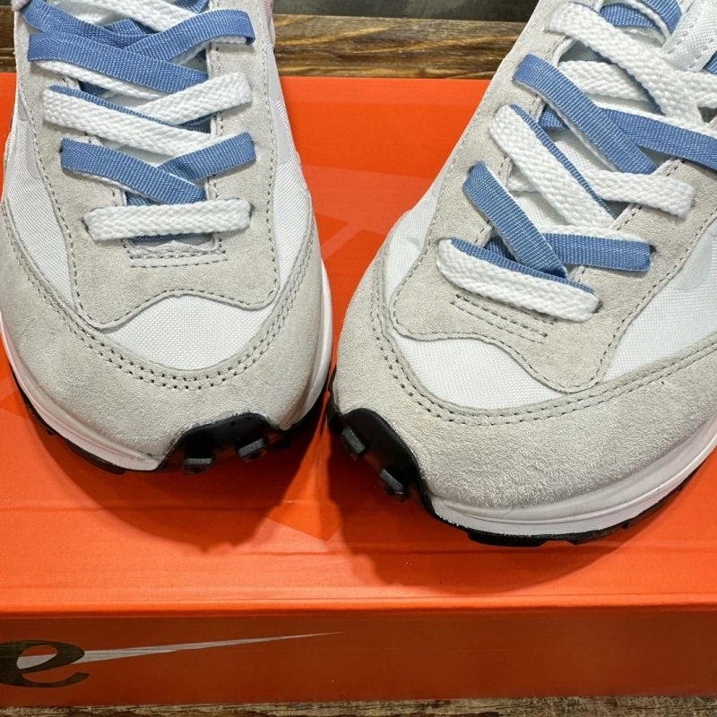 Versatile Bxlxnciaga Sneakers 109977