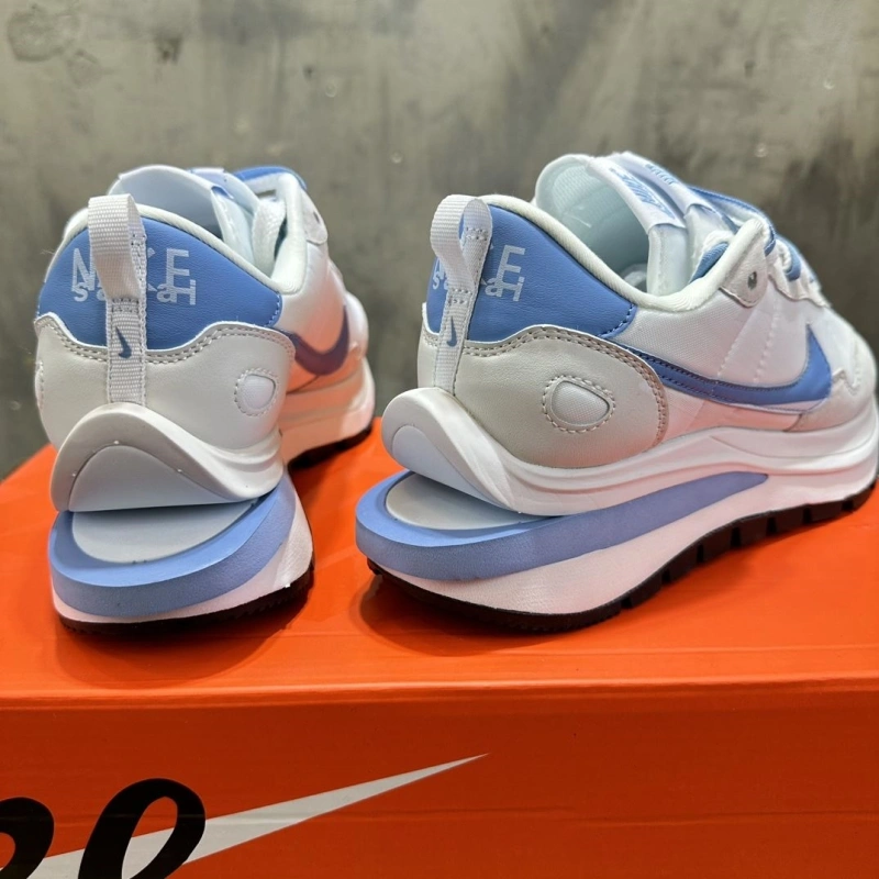 Versatile Bxlxnciaga Sneakers 109977
