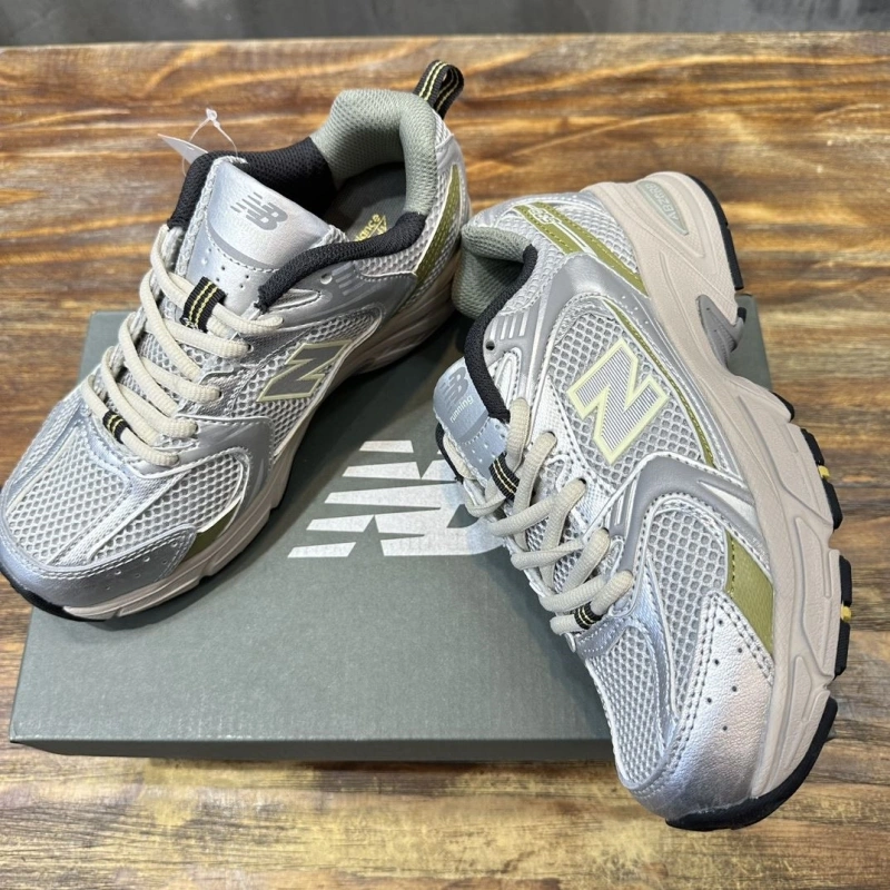 WellDesigned Othxr Sneakers 216011