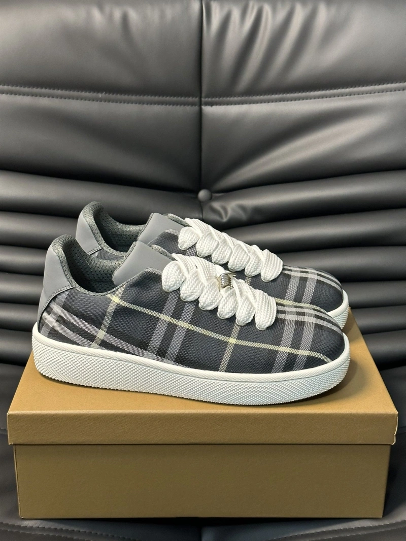 Classic Bxrbxrry Sneakers 115361