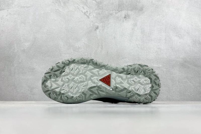 Versatile Nxkx Sneakers 199530
