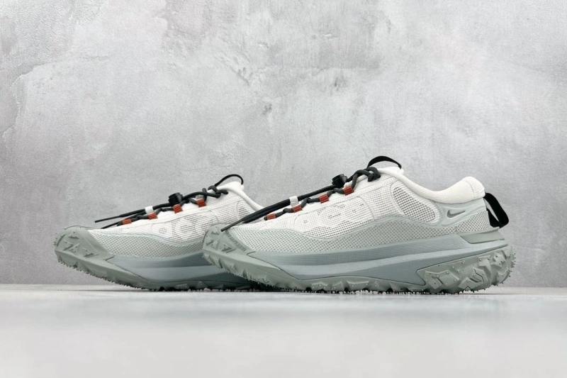 Versatile Nxkx Sneakers 199530