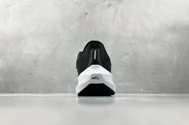 Flexible Nxkx Sneakers 199514