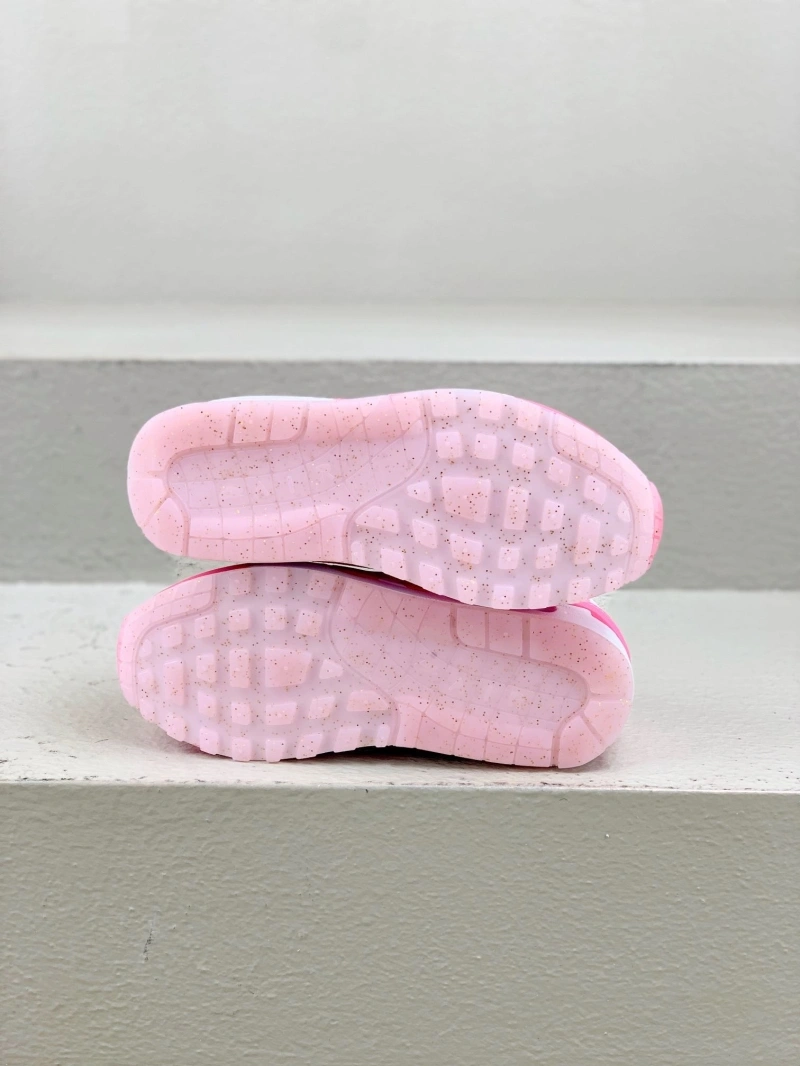 Modern Nxkx Sneakers 199499