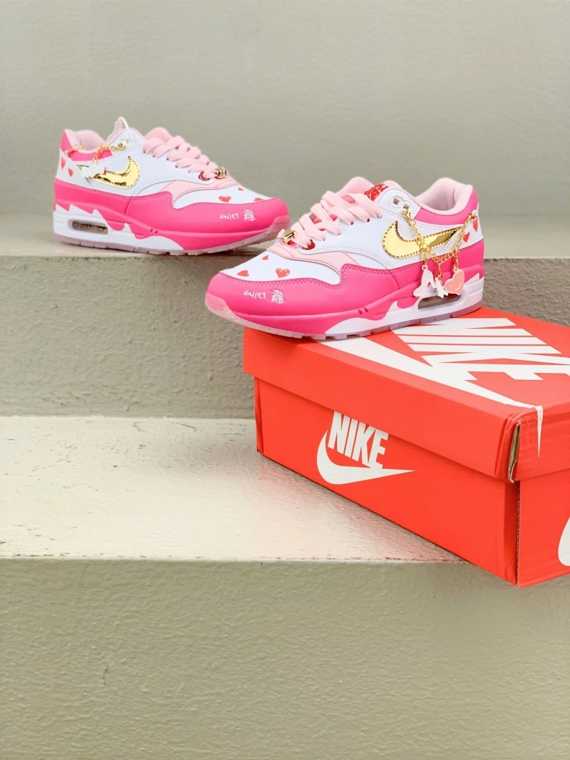 Modern Nxkx Sneakers 199499