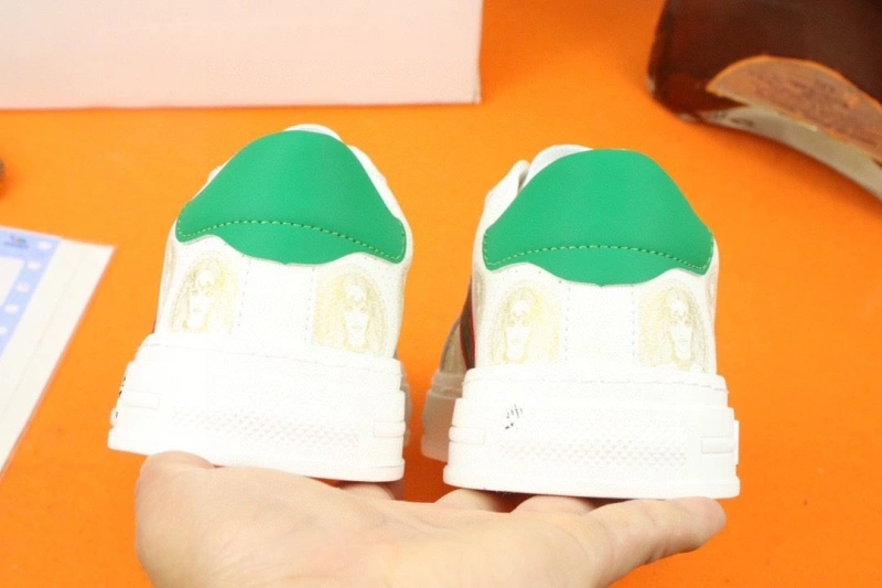 Unique Gxvxnchy Sneakers 154045