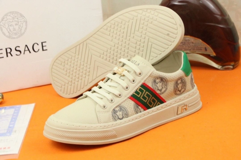 Compact Gxvxnchy Sneakers 154032