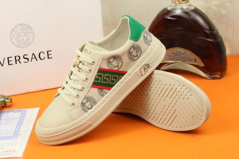 Compact Gxvxnchy Sneakers 154032