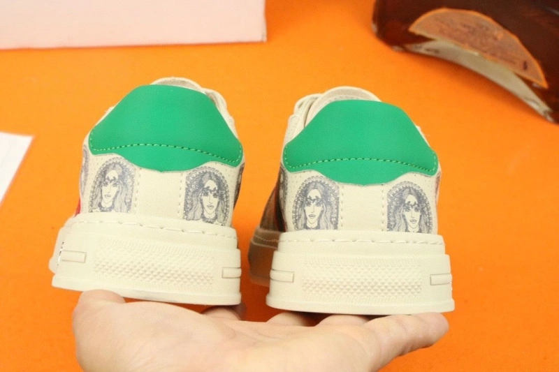 Compact Gxvxnchy Sneakers 154032
