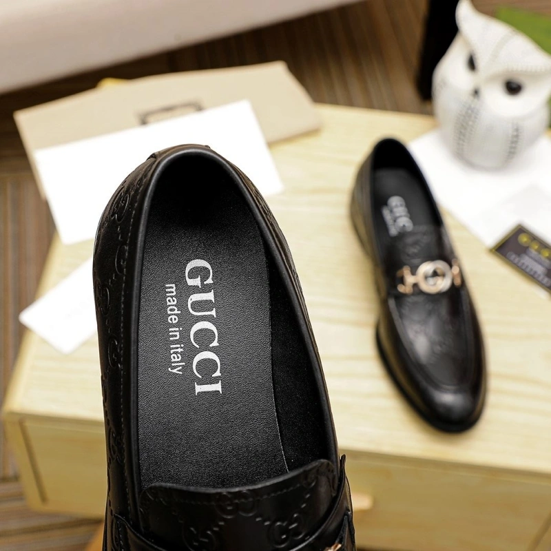 Flexible Gxccx Leather Shoes 162900