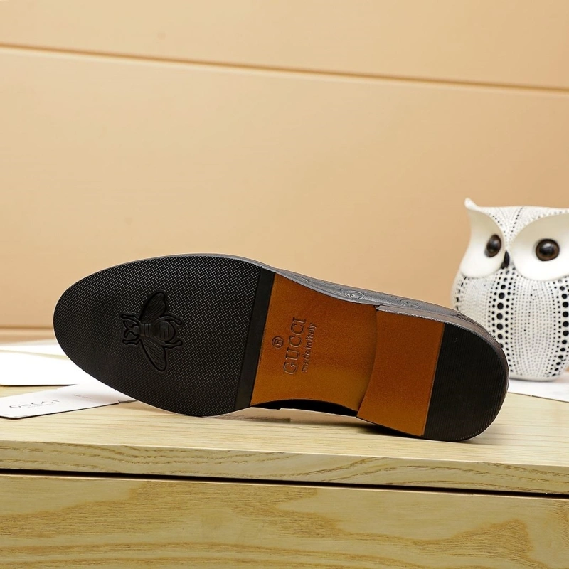 Flexible Gxccx Leather Shoes 162900