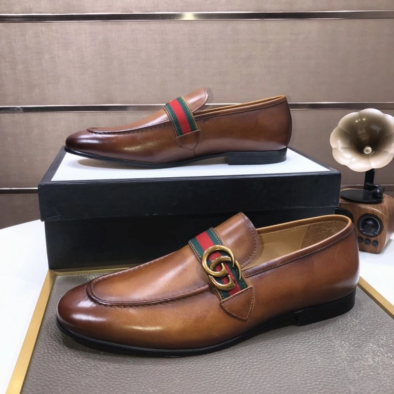 Stylish Gxccx Leather Shoes 162880