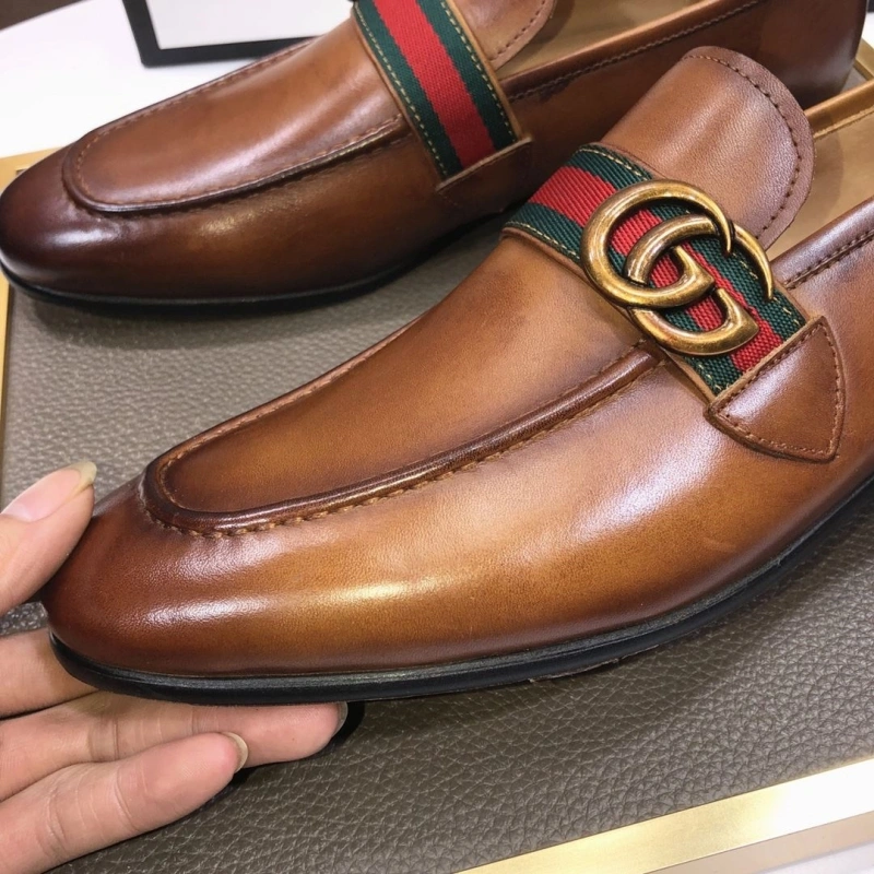 Stylish Gxccx Leather Shoes 162880