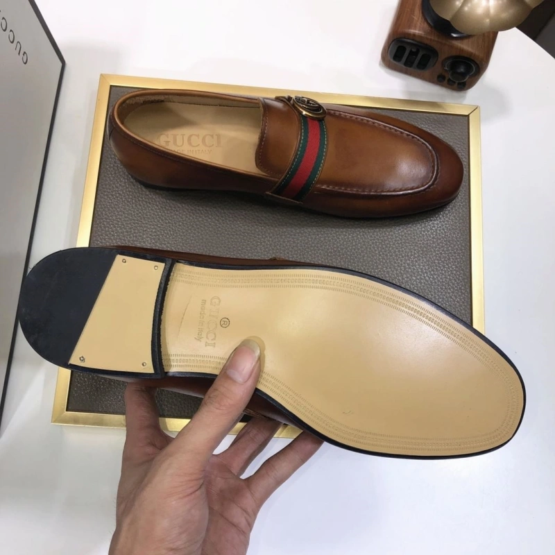 Stylish Gxccx Leather Shoes 162880