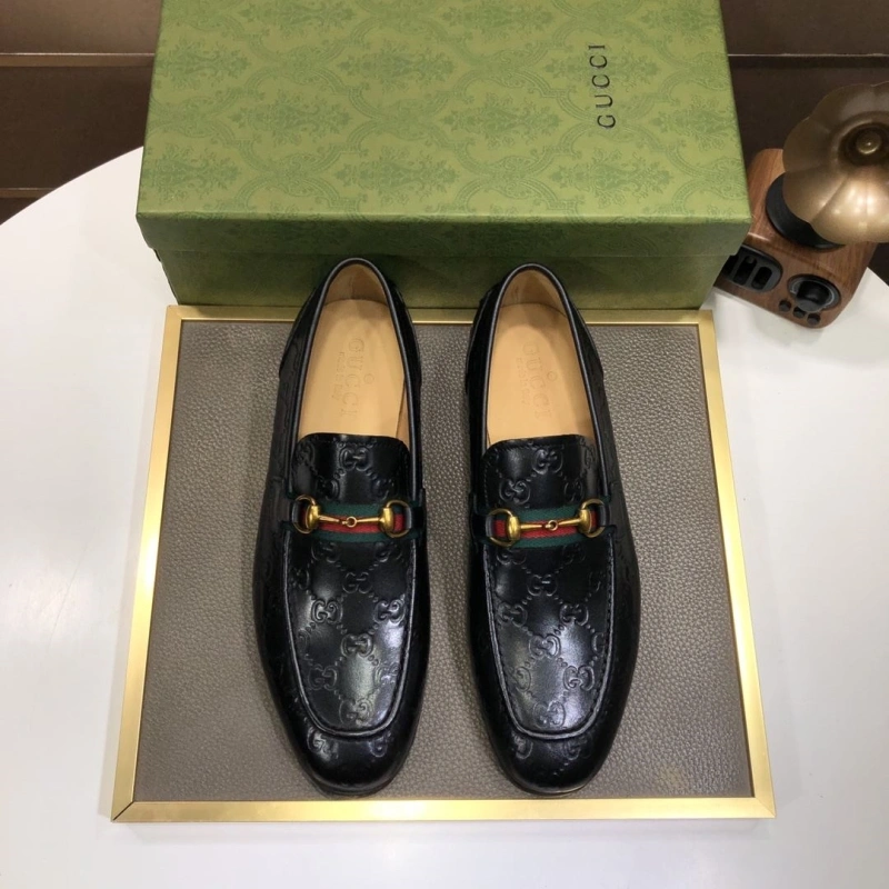 Sleek Gxccx Leather Shoes 162878