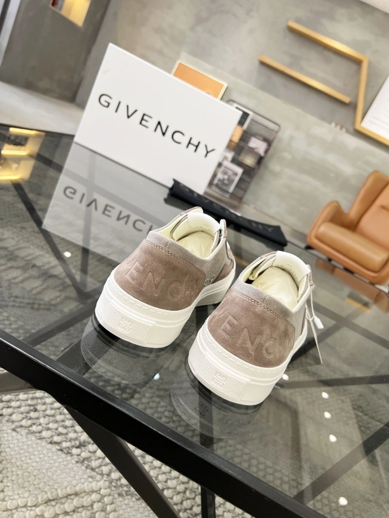 Gxvxnchy Sneakers TopPick 154037
