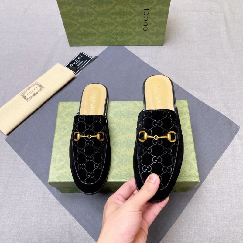 Efficient Gxccx Slippers 164136