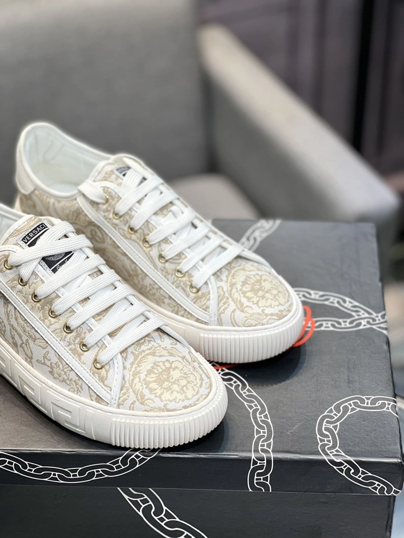 Breathable Gxvxnchy Sneakers 154041