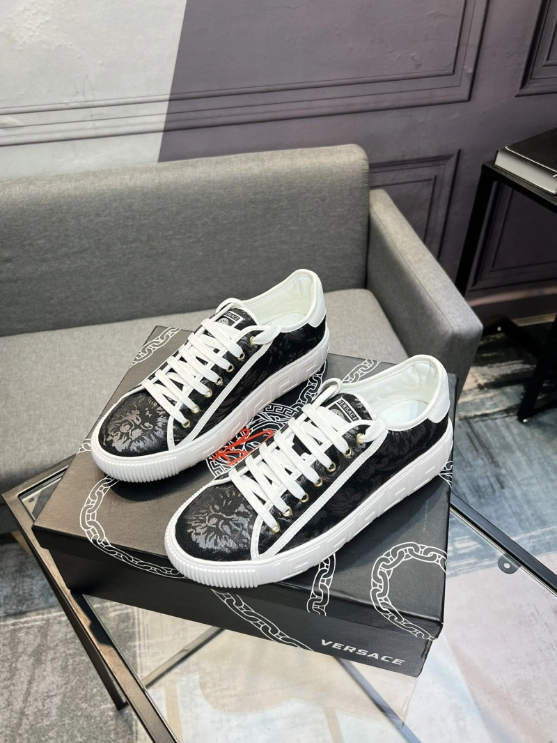 Stylish Gxvxnchy Sneakers 154042