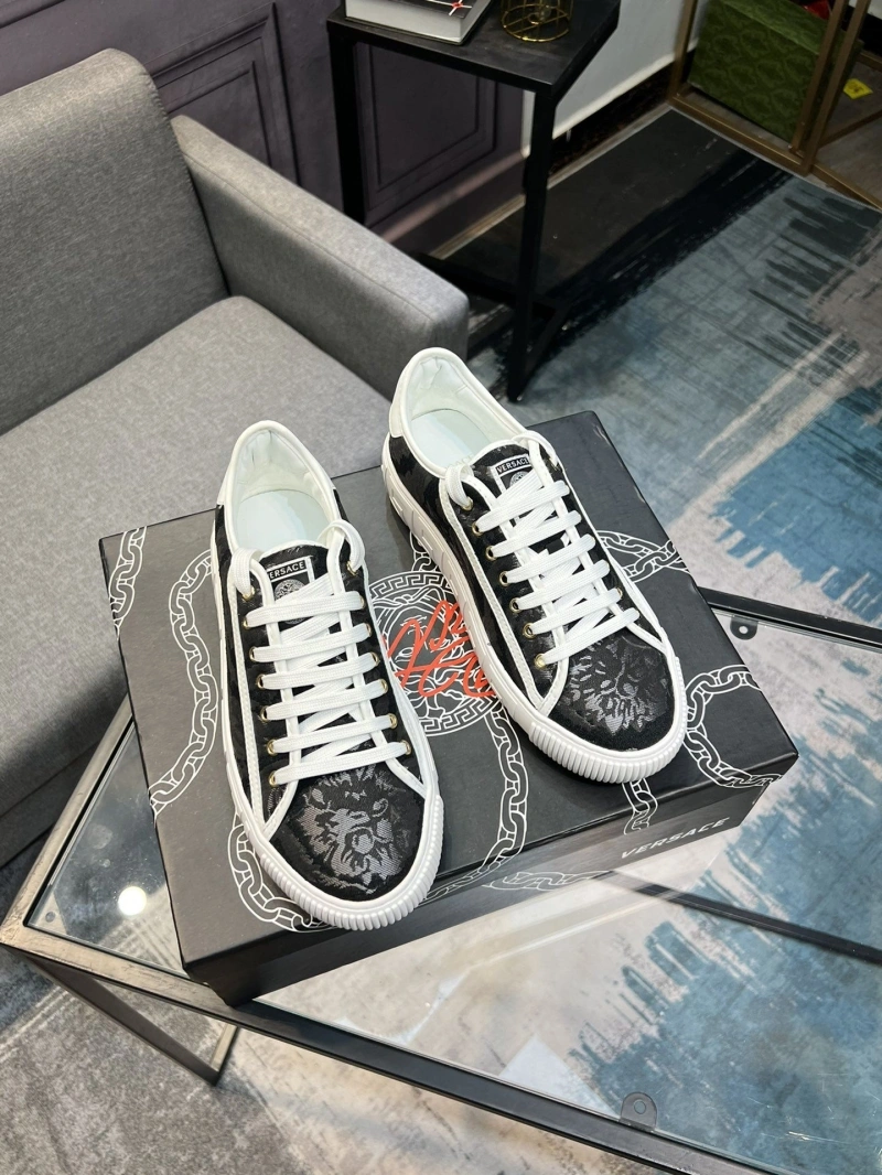 Stylish Gxvxnchy Sneakers 154042