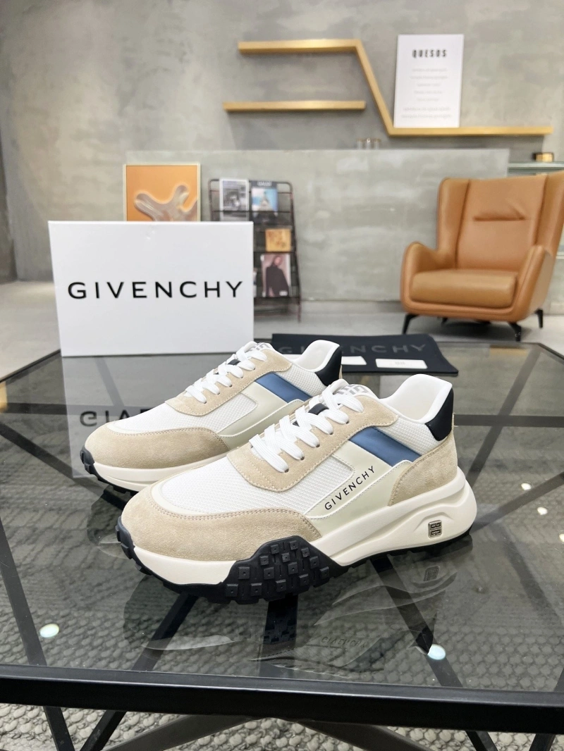 Gxvxnchy Sneakers Practical 154031