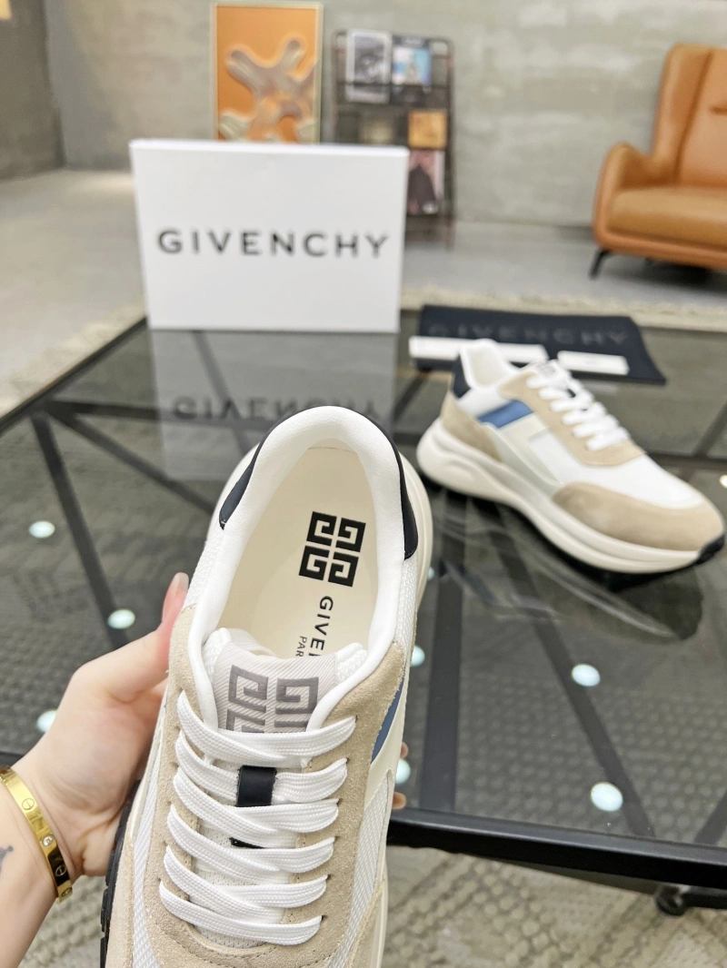 Gxvxnchy Sneakers Practical 154031