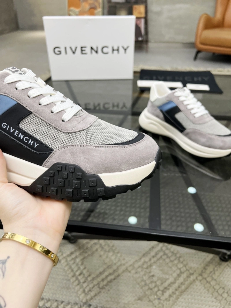 Gxvxnchy Sneakers Efficient 154028