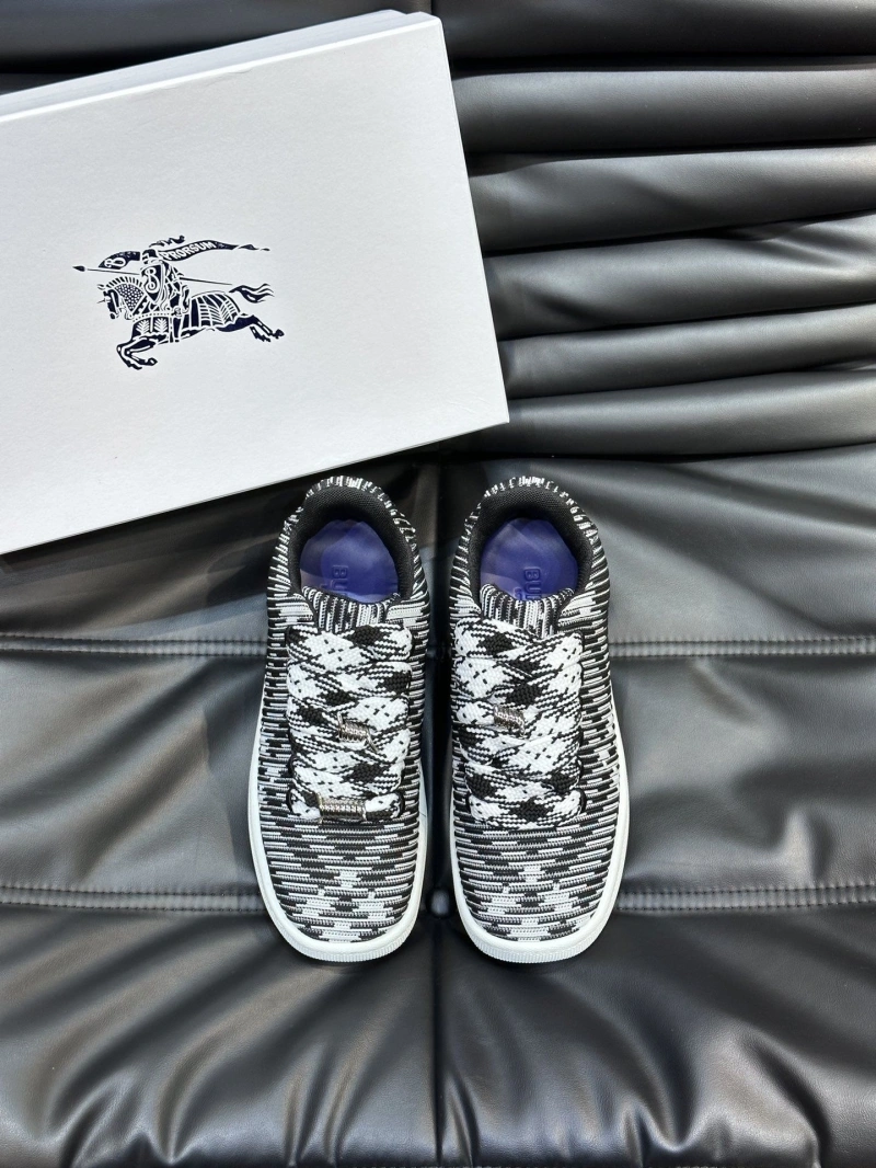 Flexible Bxrbxrry Sneakers 115342