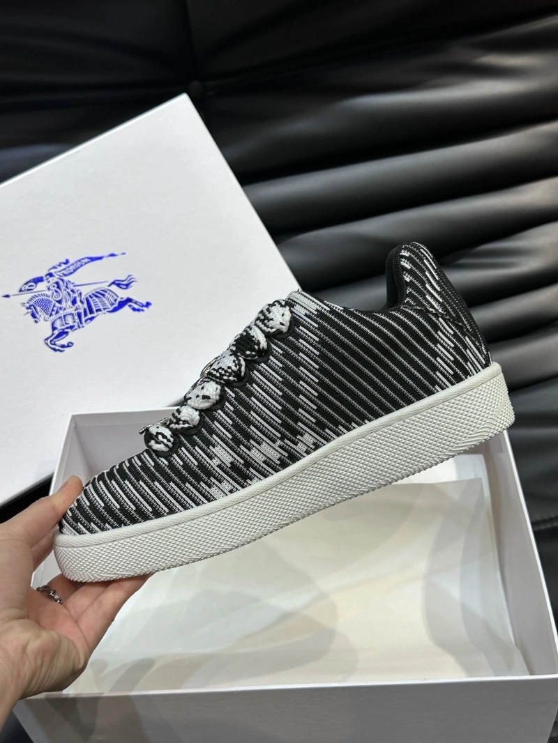 Flexible Bxrbxrry Sneakers 115342
